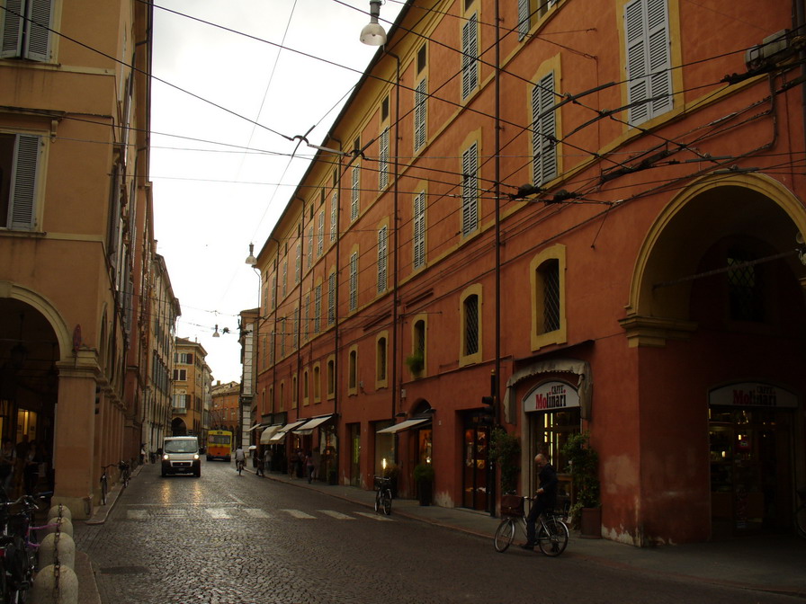 Via Emilia Centro a Modena, zona pedonale del centro storico